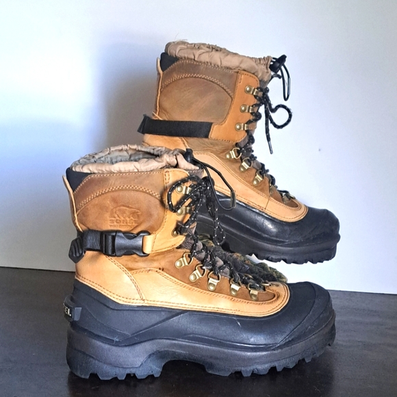 Sorel Other - Sorel Men's Conquest Boots size 11.5